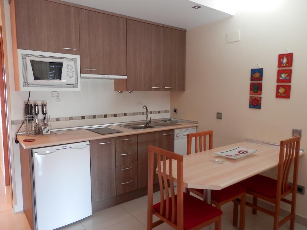 Apartamentos Monte Hernanz Riaza Habitación foto
